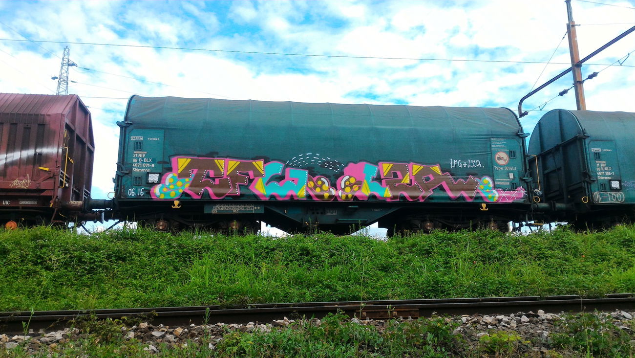 Graffiti Train - Photo by strasbourgraffiti