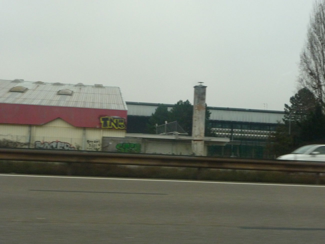 Graffiti Bombing - Photo by strasbourgraffiti