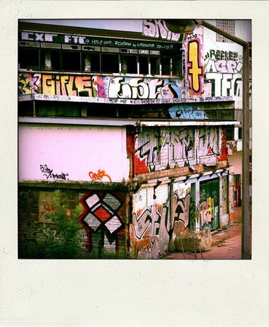 Graffiti Bombing - Photo by strasbourgraffiti