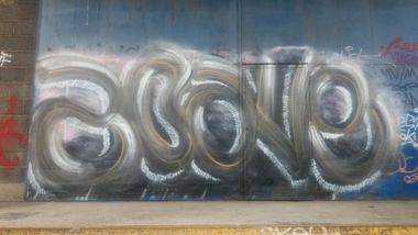 Graffiti Bombing - Photo by strasbourgraffiti