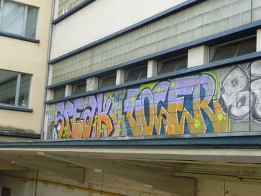 Graffiti Bombing - Photo by strasbourgraffiti