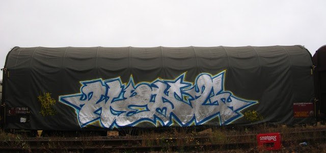 Graffiti Train - Photo by strasbourgraffiti