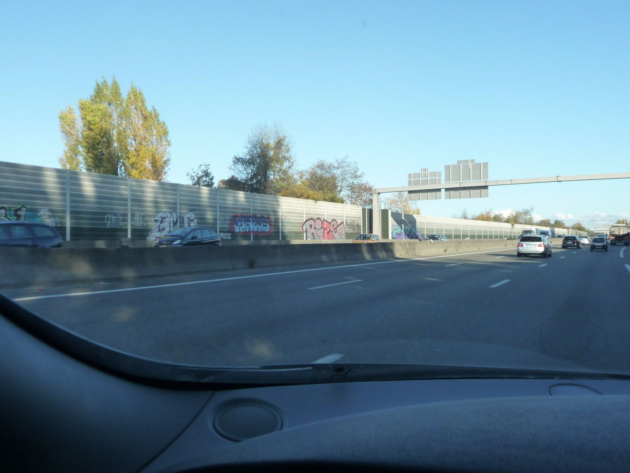 Graffiti Bombing - Photo by strasbourgraffiti