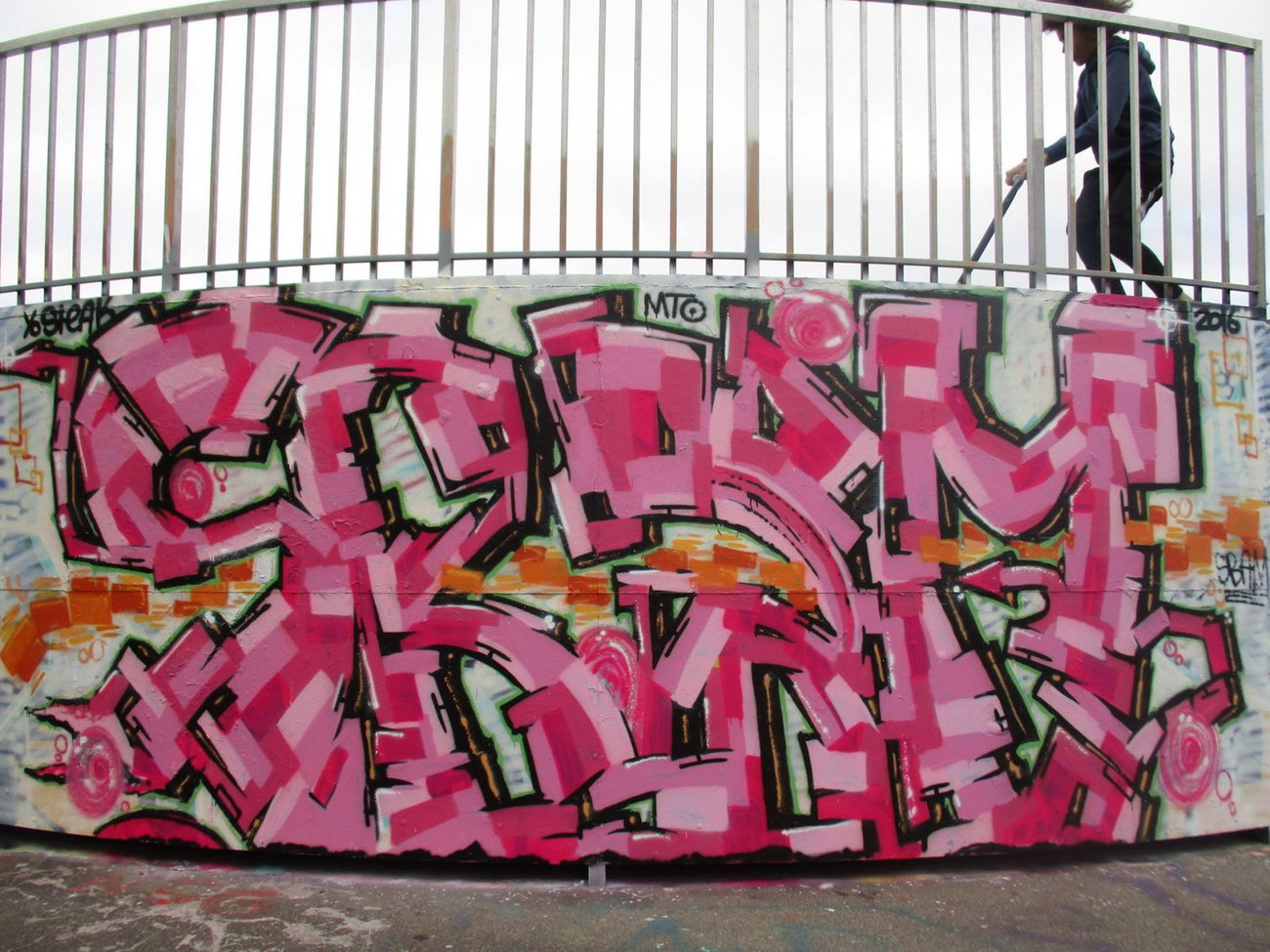 Graffiti Wall - Photo by strasbourgraffiti