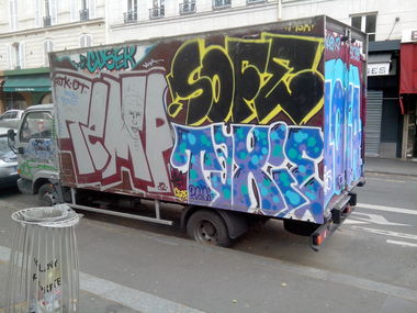 Graffiti Bombing - Photo by strasbourgraffiti