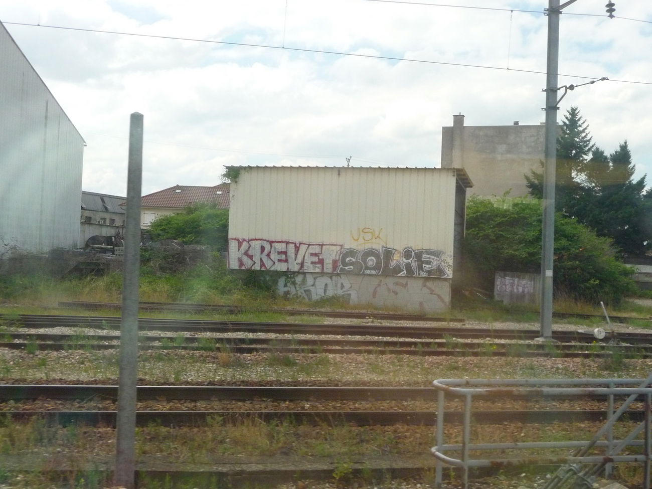 Graffiti Bombing - Photo by strasbourgraffiti