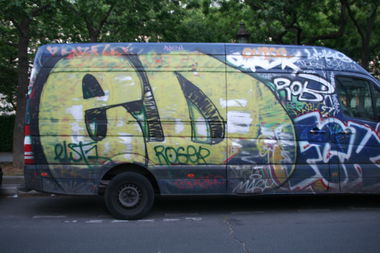 Graffiti Bombing - Photo by strasbourgraffiti