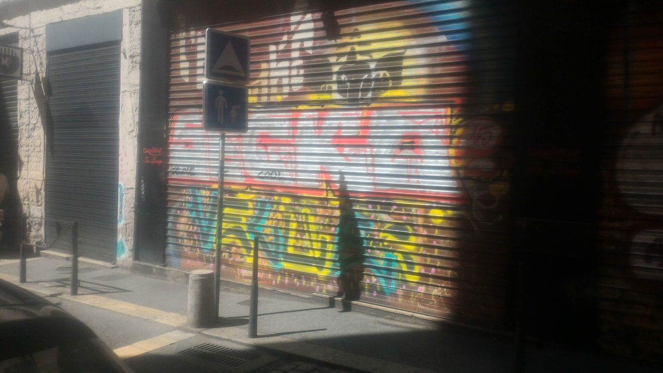 Graffiti Bombing - Photo by strasbourgraffiti