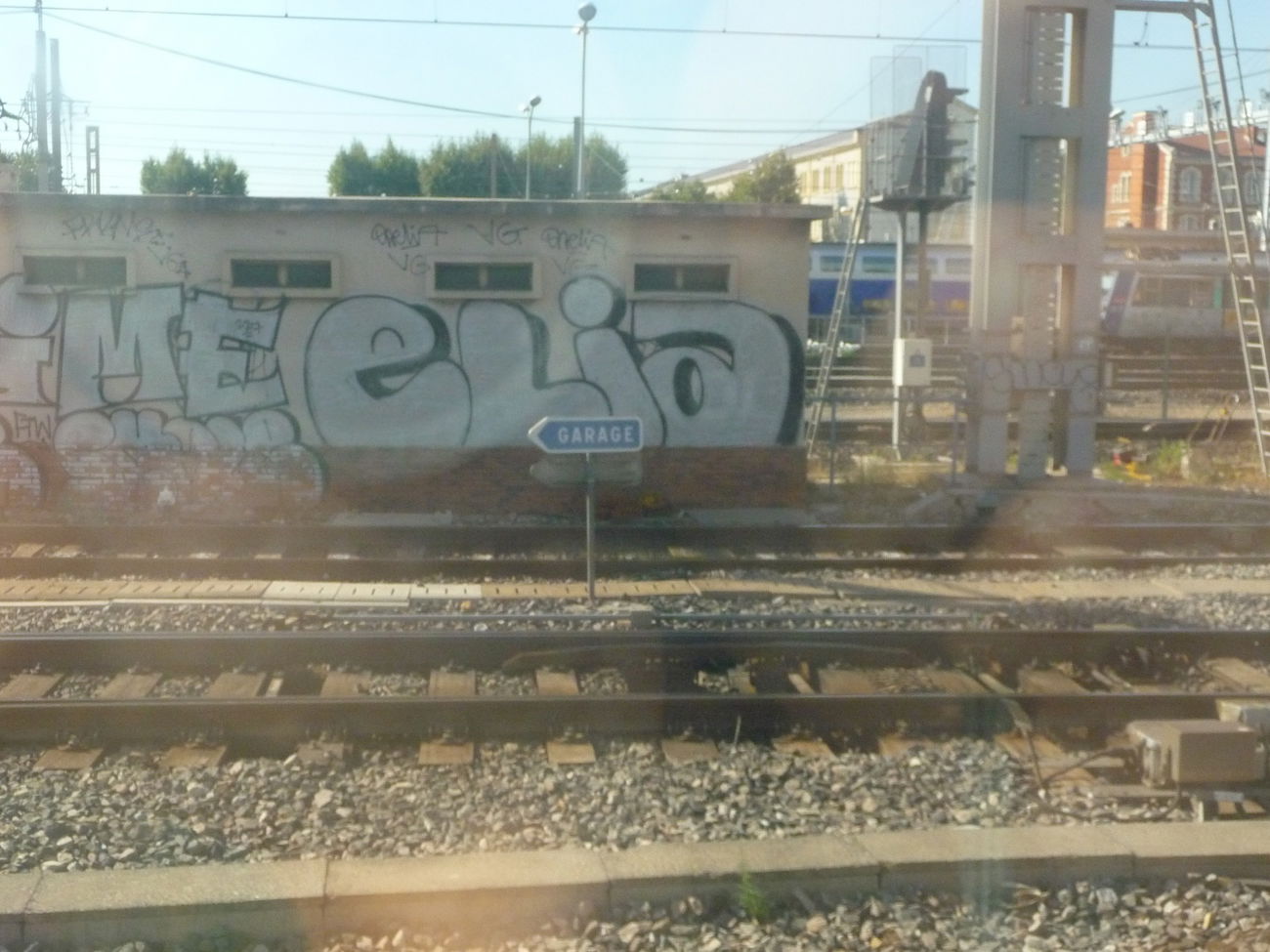 Graffiti Bombing - Photo by strasbourgraffiti