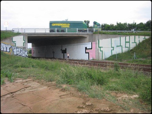 Graffiti Bombing - Photo by strasbourgraffiti