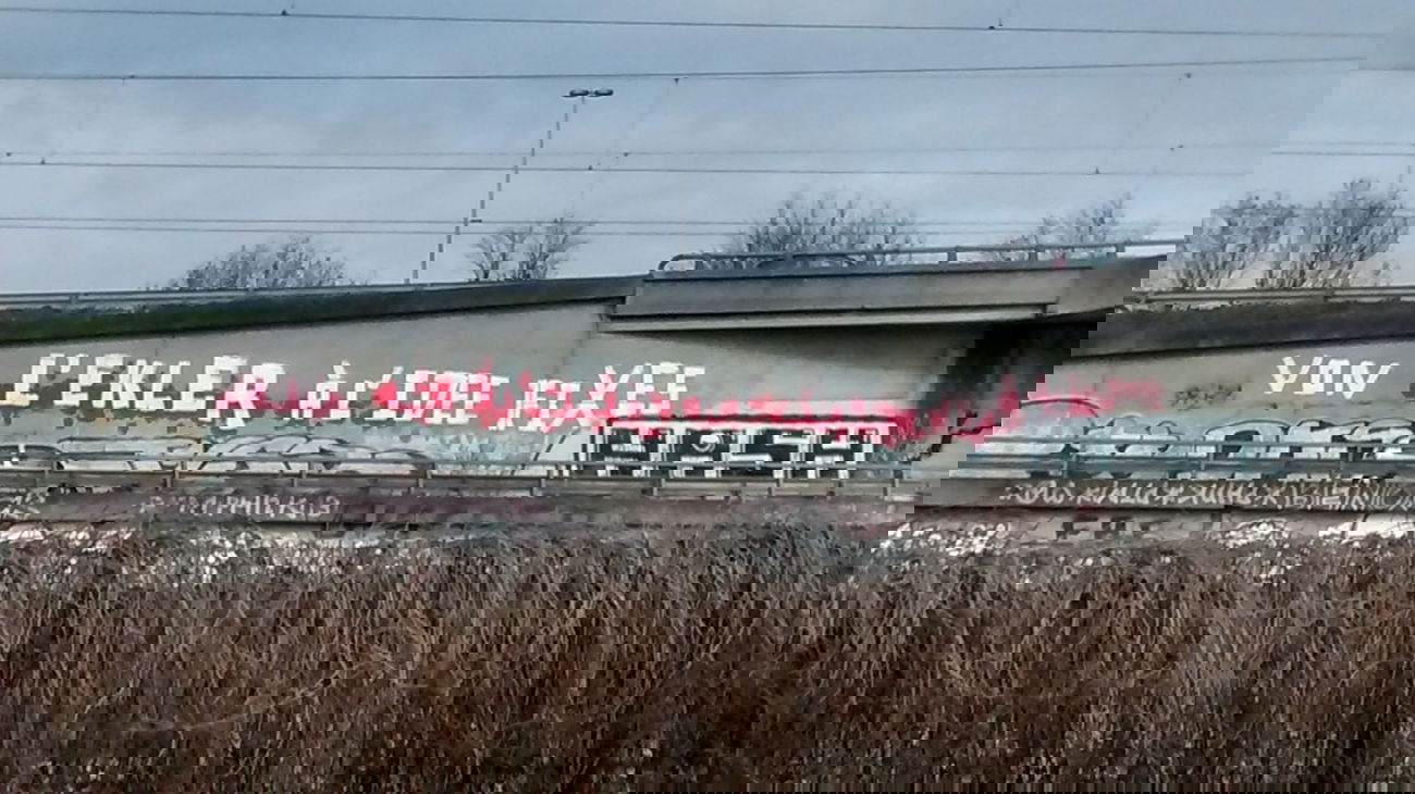 Graffiti Bombing - Photo by strasbourgraffiti