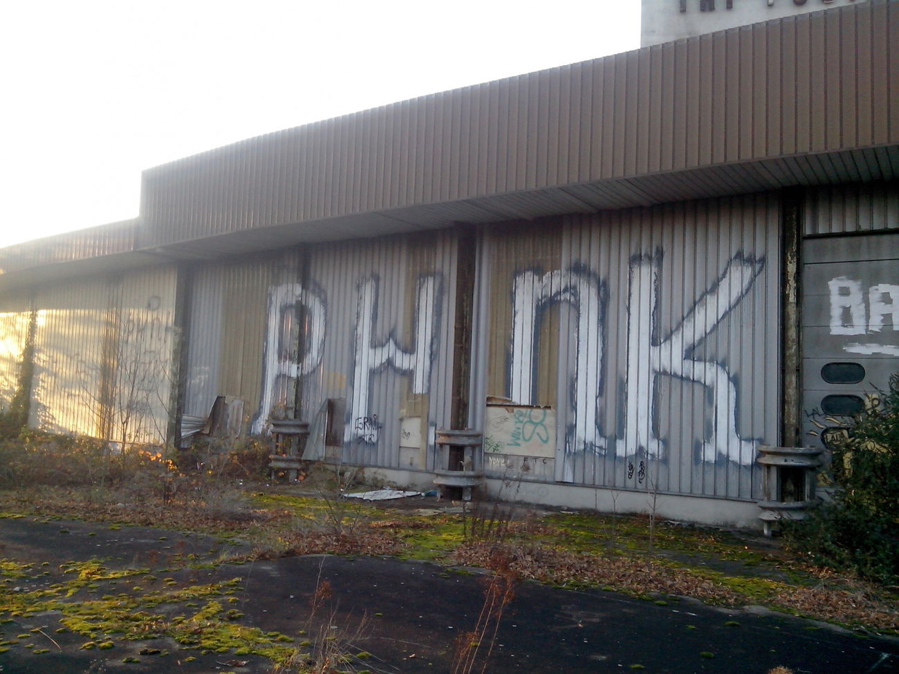 Graffiti Bombing - Photo by strasbourgraffiti