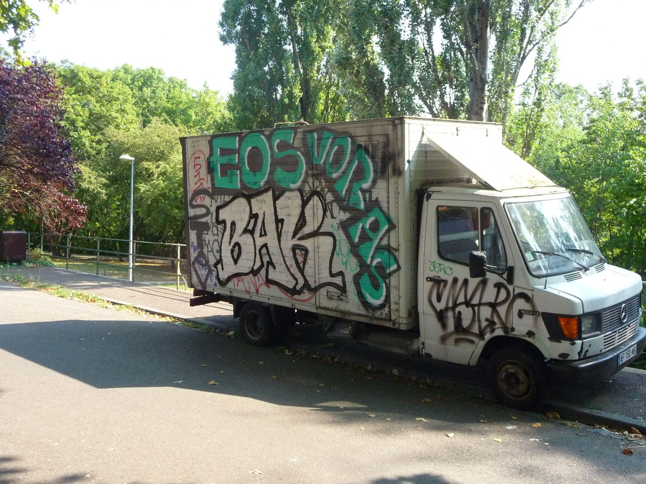 Graffiti Bombing - Photo by strasbourgraffiti