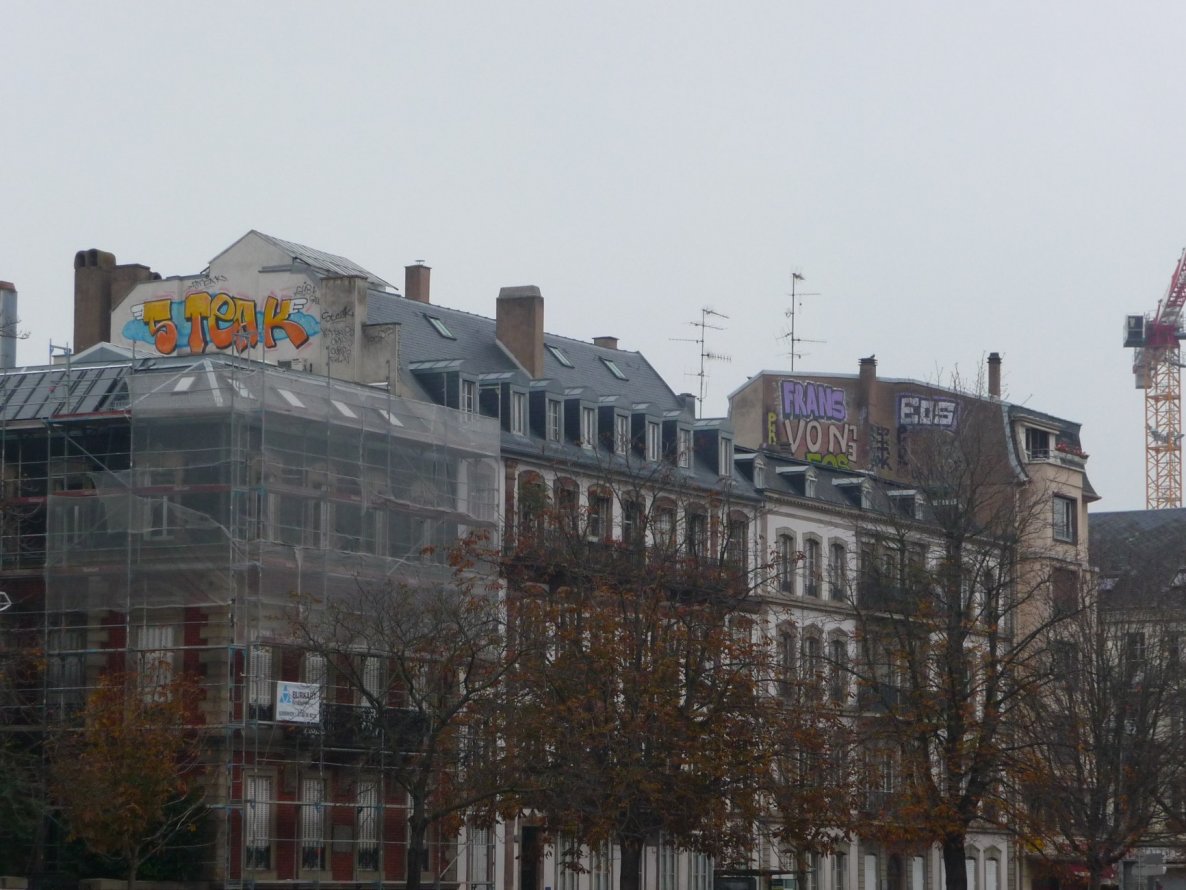 Graffiti Bombing - Photo by strasbourgraffiti