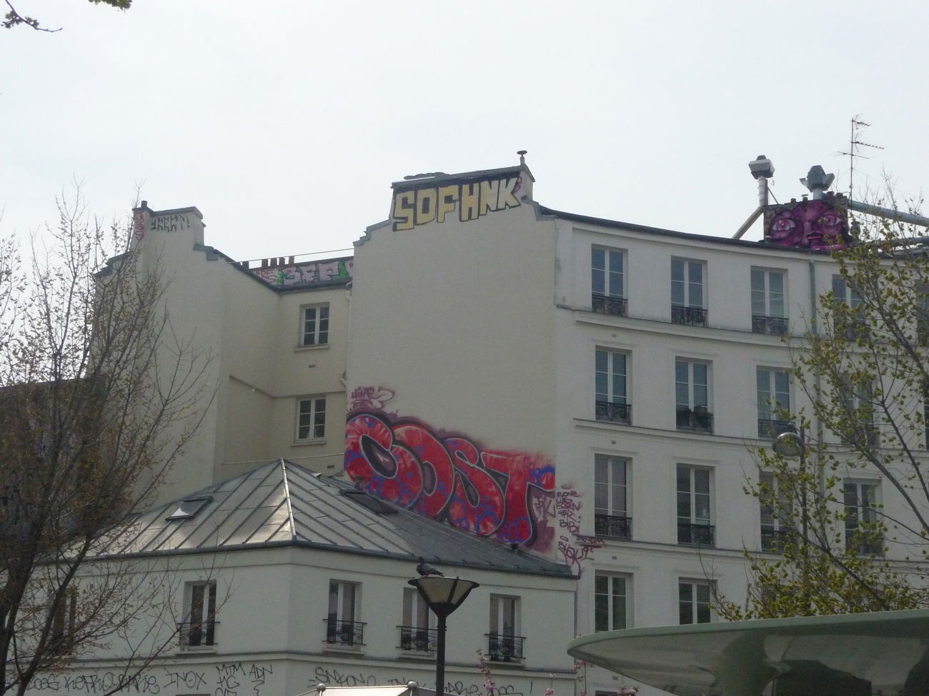 Graffiti Bombing - Photo by strasbourgraffiti
