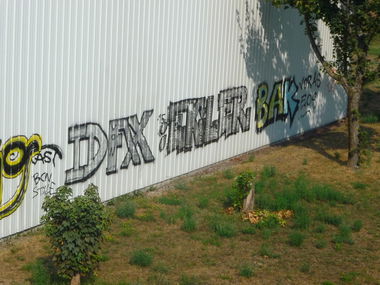 Graffiti Bombing - Photo by strasbourgraffiti