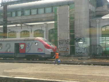 Graffiti Bombing - Photo by strasbourgraffiti