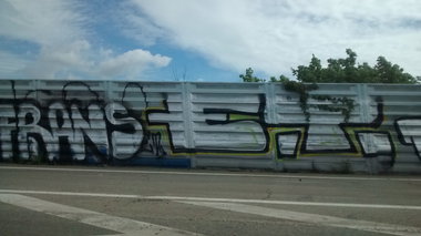 Graffiti Bombing - Photo by strasbourgraffiti