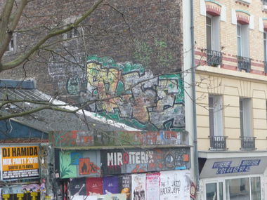 Graffiti Bombing - Photo by strasbourgraffiti