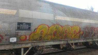 Graffiti Train - Photo by strasbourgraffiti