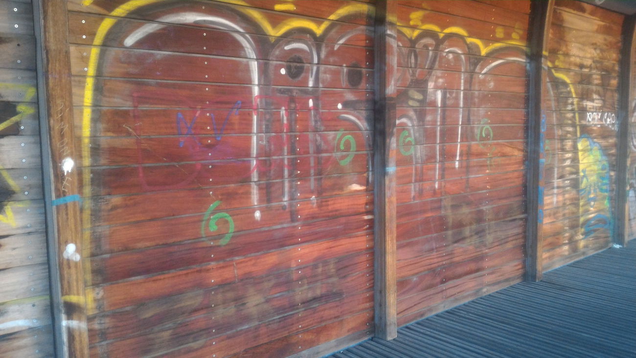 Graffiti Bombing - Photo by strasbourgraffiti