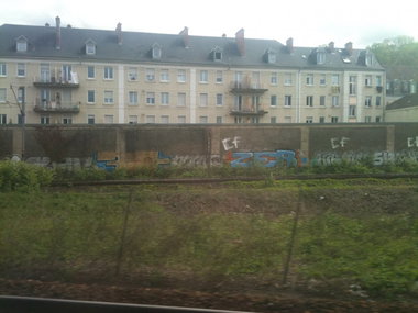 Graffiti Bombing - Photo by strasbourgraffiti