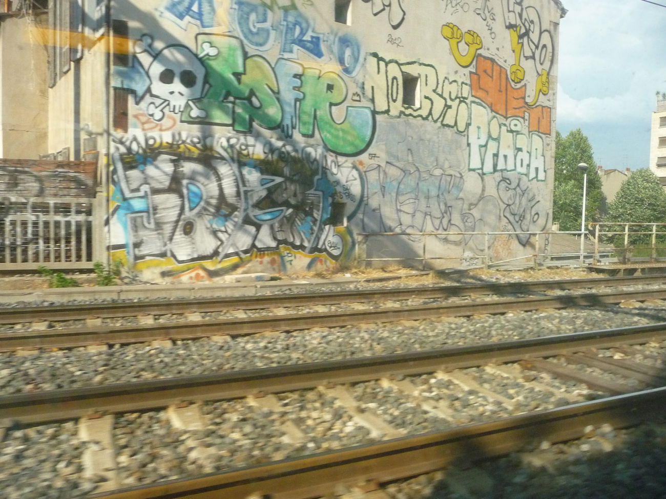 Graffiti Bombing - Photo by strasbourgraffiti