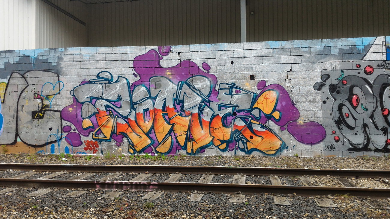 Graffiti Wall - Photo by strasbourgraffiti