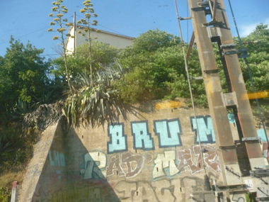 Graffiti Bombing - Photo by strasbourgraffiti