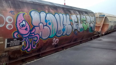 Graffiti Train - Photo by strasbourgraffiti