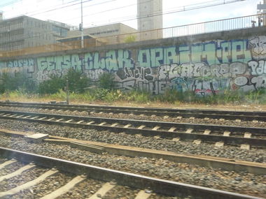 Graffiti Bombing - Photo by strasbourgraffiti