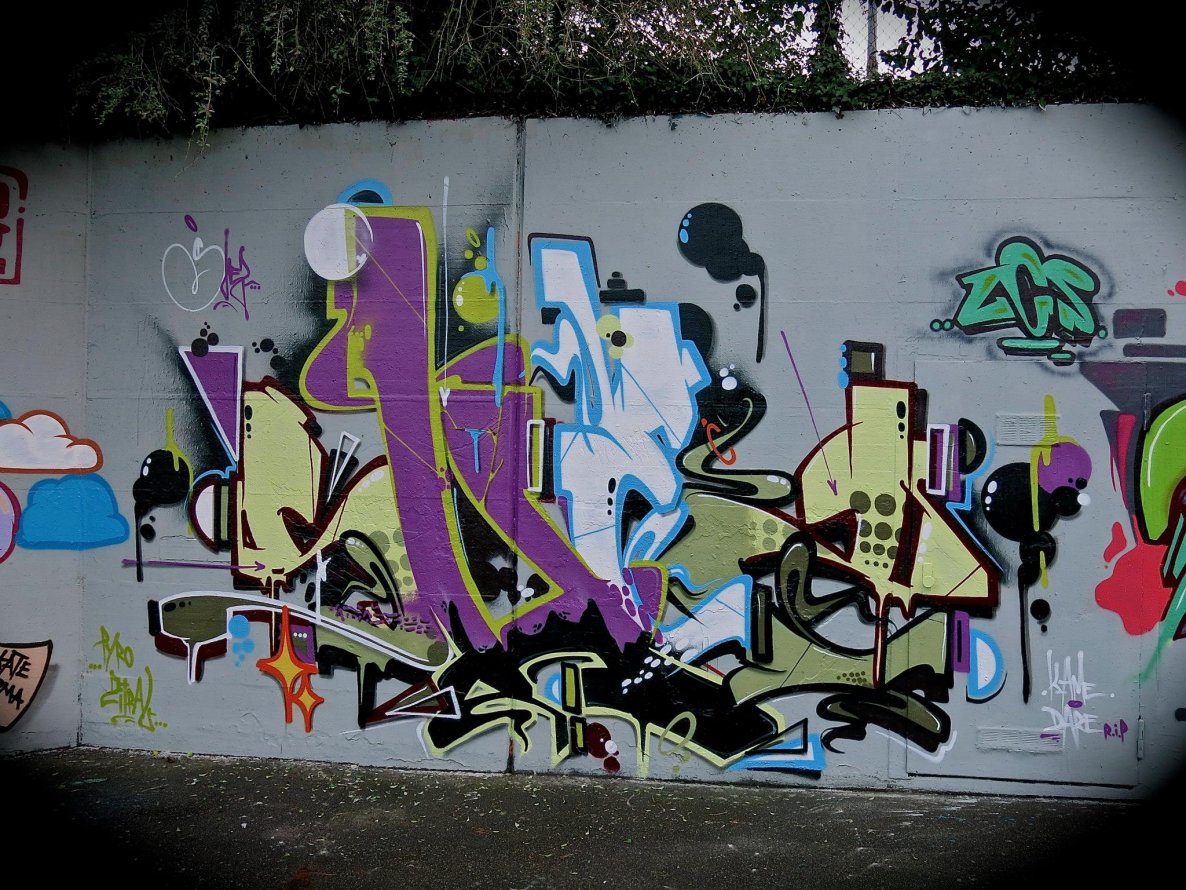 Graffiti Wall in Basel - Photo by streetartbasel - shez, basel, switzerland (2013)