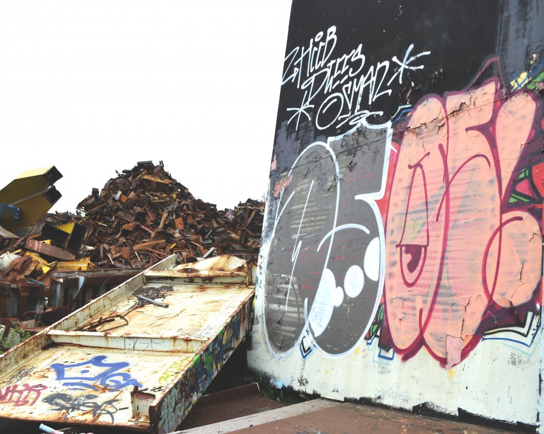 Graffiti Bombing - Photo by streetfiles