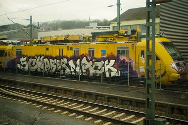 Graffiti Train - Photo by streetfiles - schabernack, snk