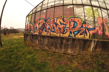 Graffiti Bombing - Photo by streetfiles - Former