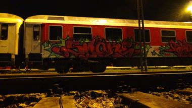 Graffiti Train - Photo by streetfiles - Smoke