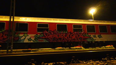 Graffiti Train - Photo by streetfiles - Former