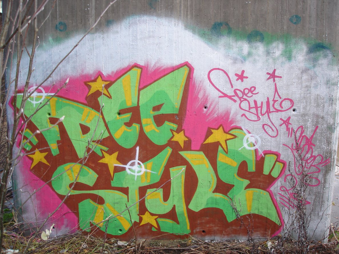 Graffiti Wall - Photo by streetwizard (2041)