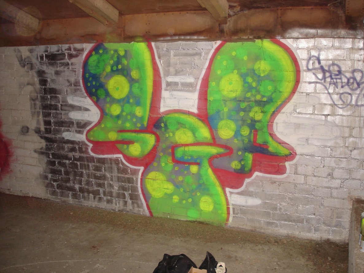 Graffiti Street Art - Photo by streetwizard