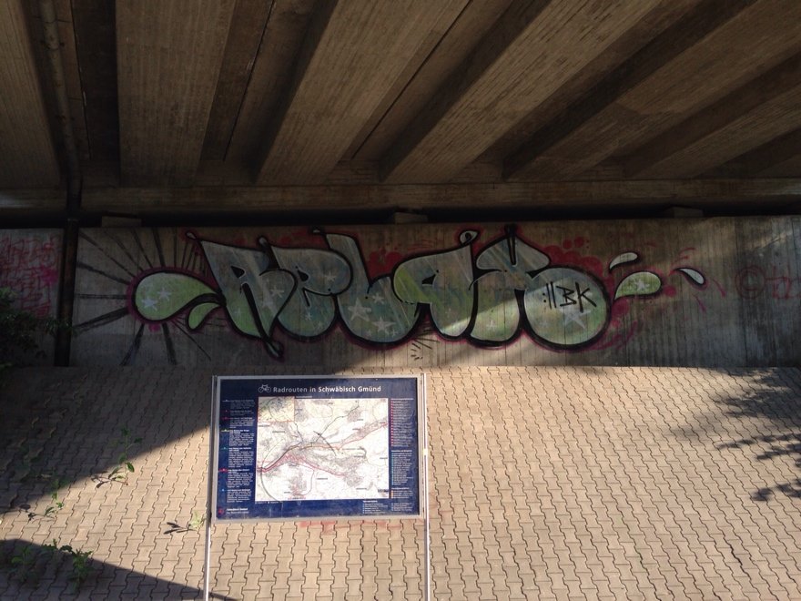 Graffiti Bombing in Schwäbisch Gmünd - Photo by stuttgart0711 - relax, bk, 2013 (2013)