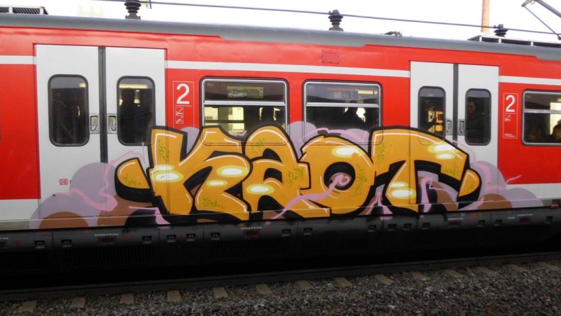 Graffiti Train in Ludwigsburg - Photo by stuttgart0711 - kaot, stuttgart, 2013 (2013)