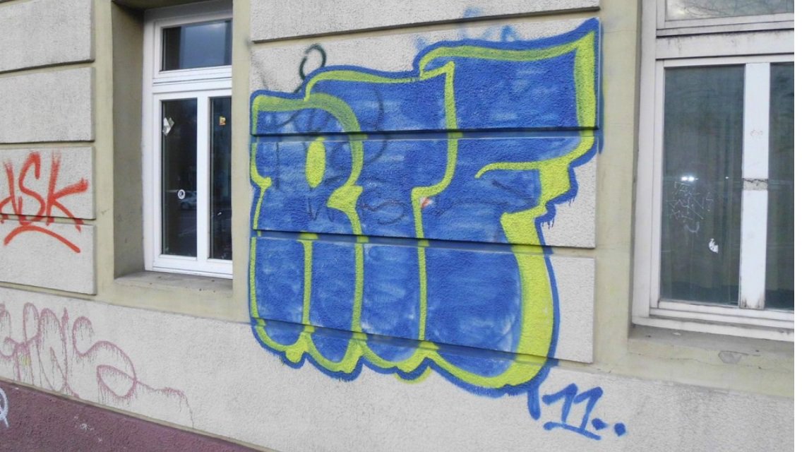 Graffiti Bombing in Stuttgart - Photo by stuttgart0711 - Rtf, crew, street (2011)