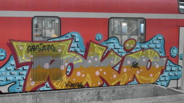 Graffiti Train in Stuttgart - Photo by stuttgart0711 - tokio, regionalbahn, stuttgart (2012)