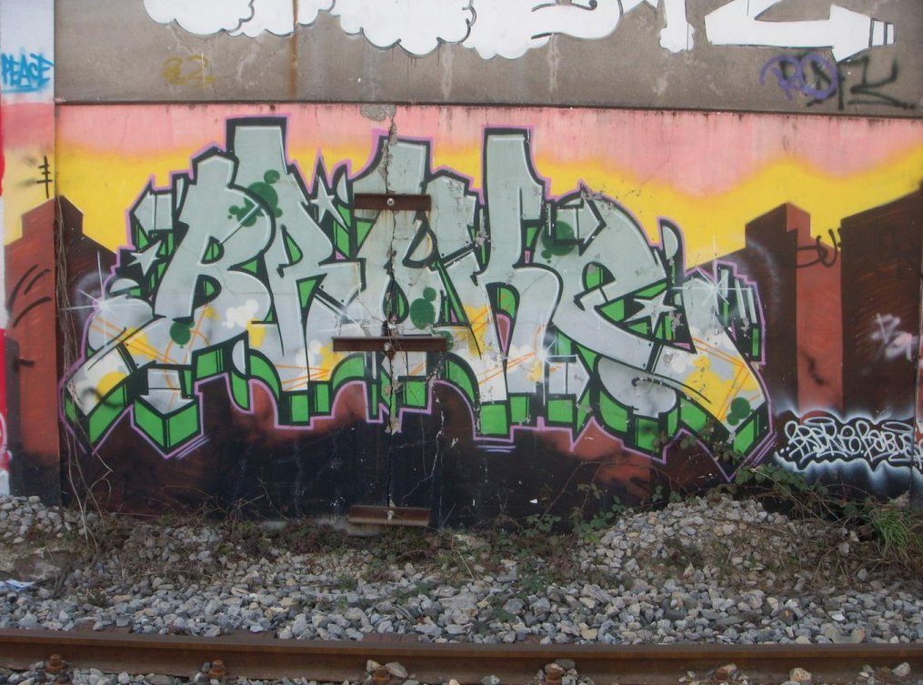 Graffiti Wall in Stuttgart - Photo by stuttgart0711 - broke, stuttgart, trainline (2010)