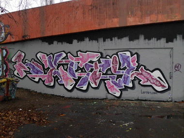 Graffiti Wall in Stuttgart - Photo by stuttgart0711 - leftie, halloffame, stuttgart (2012)