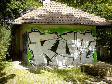 Graffiti Wall - Photo by stuttgart0711 - rot, crew, stuttgart (2006)