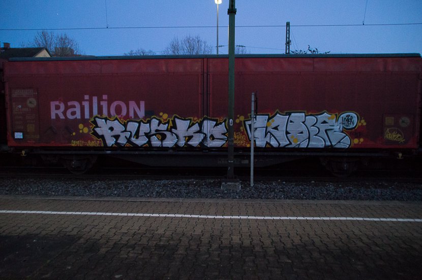Graffiti Train - Photo by stuttgart0711 - rusko, loser, cargo (2013)