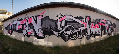 Graffiti Wall - Photo by stuttgart0711 - osman, jean, trainline (2014)