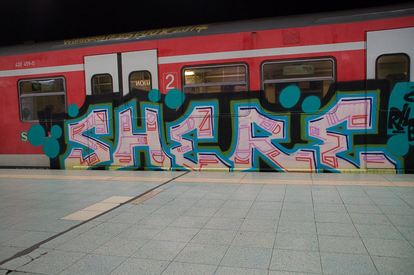 Graffiti Train - Photo by stuttgart0711 - shere, rhb, crew (2014)
