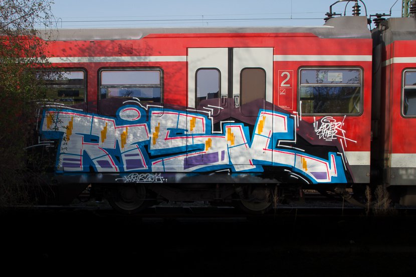 Graffiti Train - Photo by stuttgart0711 - risk, lader, sher (2014)